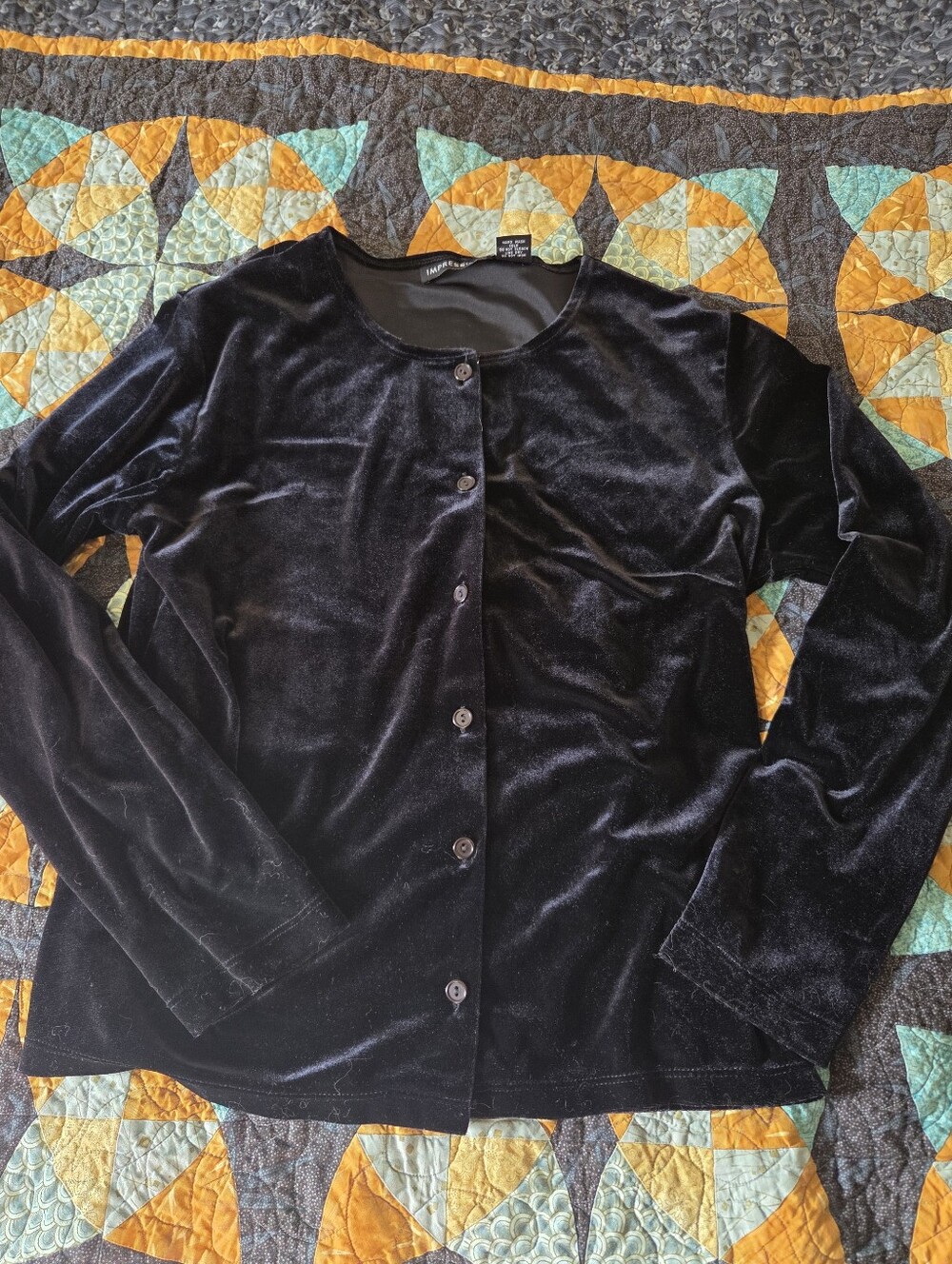 Women's Medium Impressions Black Velvet Button-Up Cardigan